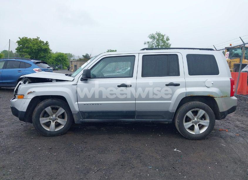 Photo 14 of 2011 Jeep Patriot SPORT (VIN 1J4NF1GBXBD129029)