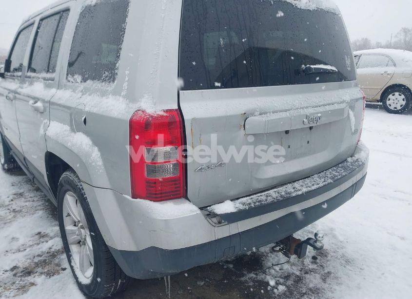 Photo 6 of 2011 Jeep Patriot SPORT (VIN 1J4NF1GBXBD177596)