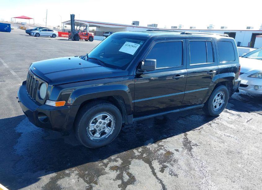 Photo 2 of 2010 Jeep Patriot SPORT (VIN 1J4NF2GB1AD528805)