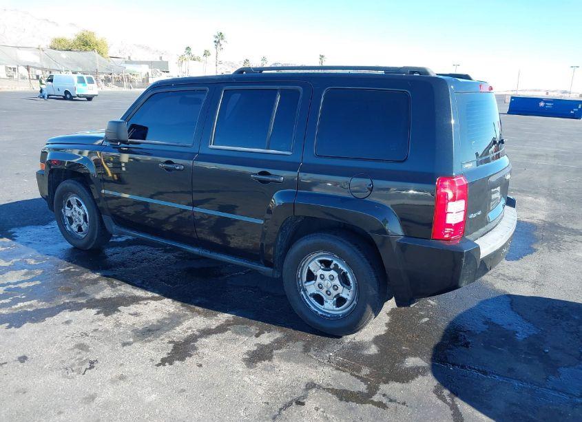 Photo 3 of 2010 Jeep Patriot SPORT (VIN 1J4NF2GB1AD528805)