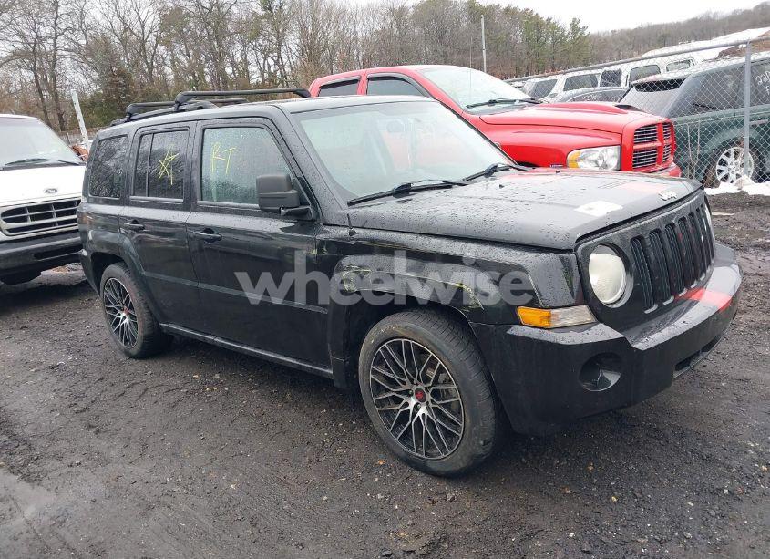 2010 Jeep Patriot SPORT (VIN 1J4NF2GB2AD507073) main photo