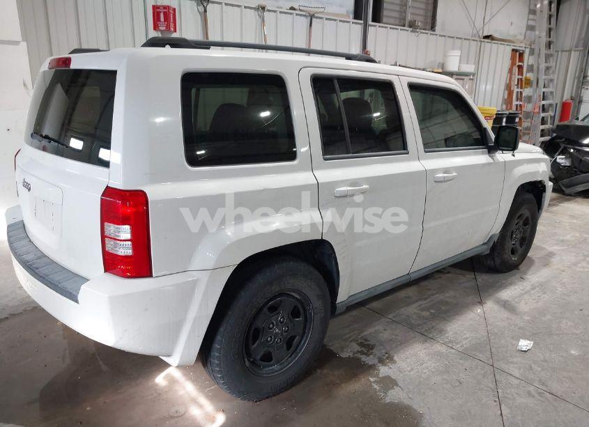 Photo 4 of 2010 Jeep Patriot SPORT (VIN 1J4NF2GB2AD560310)