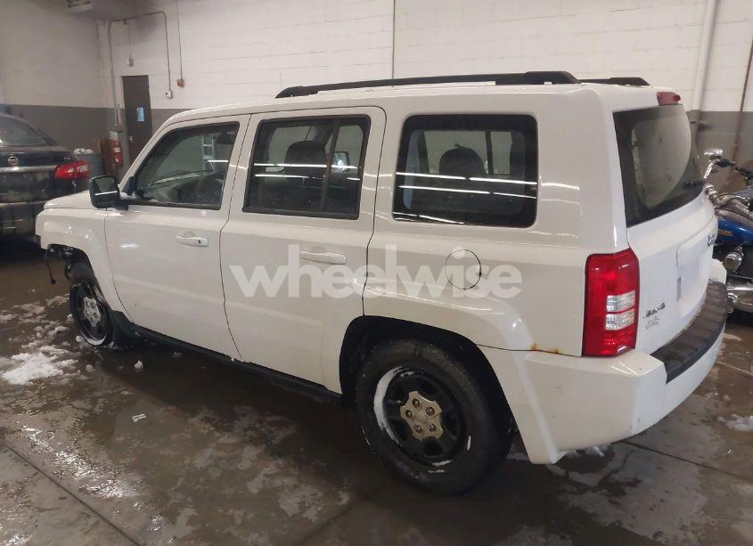 Photo 3 of 2010 Jeep Patriot SPORT (VIN 1J4NF2GB2AD591444)