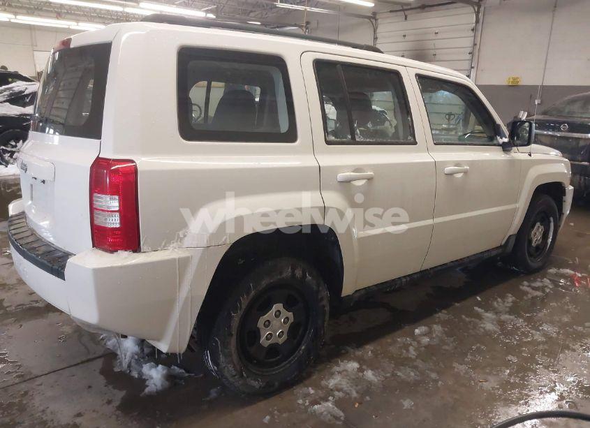 Photo 4 of 2010 Jeep Patriot SPORT (VIN 1J4NF2GB2AD591444)