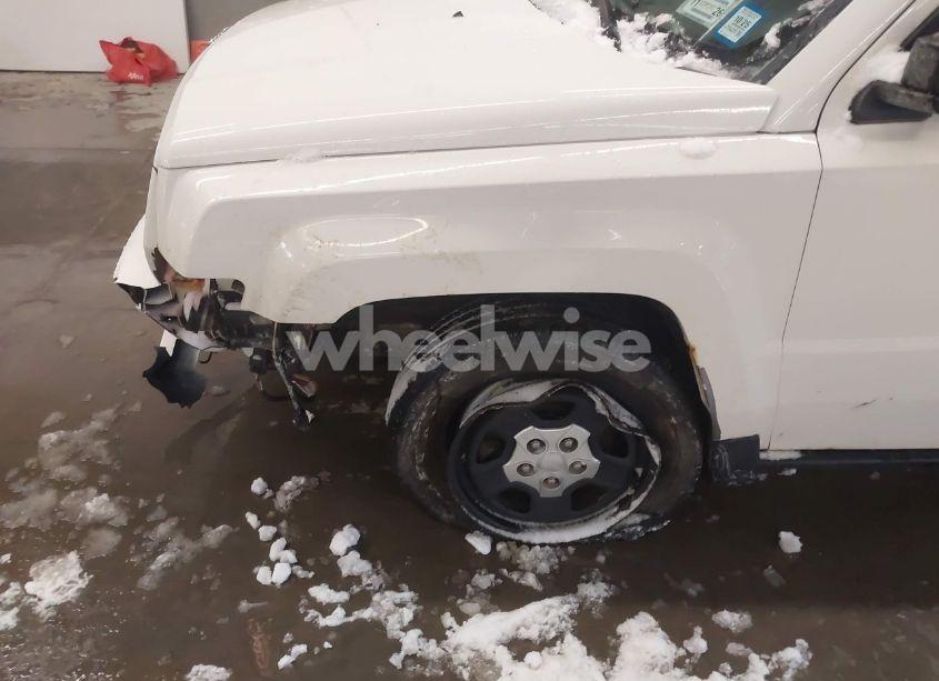 Photo 6 of 2010 Jeep Patriot SPORT (VIN 1J4NF2GB2AD591444)