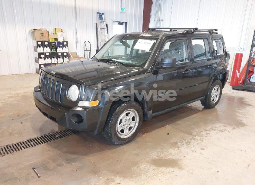 Photo 2 of 2010 Jeep Patriot SPORT (VIN 1J4NF2GB3AD549011)