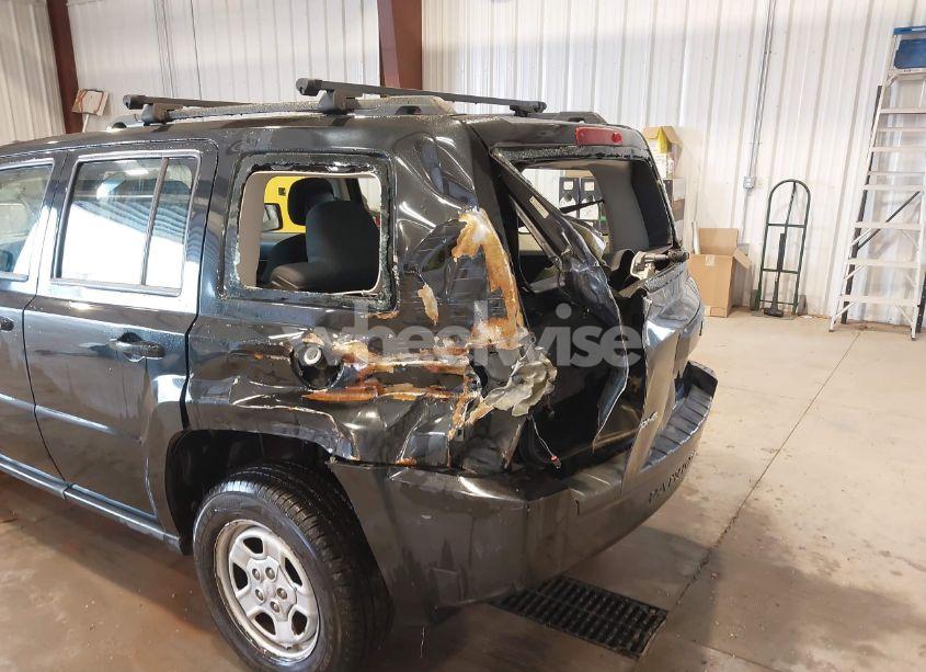 Photo 6 of 2010 Jeep Patriot SPORT (VIN 1J4NF2GB3AD549011)