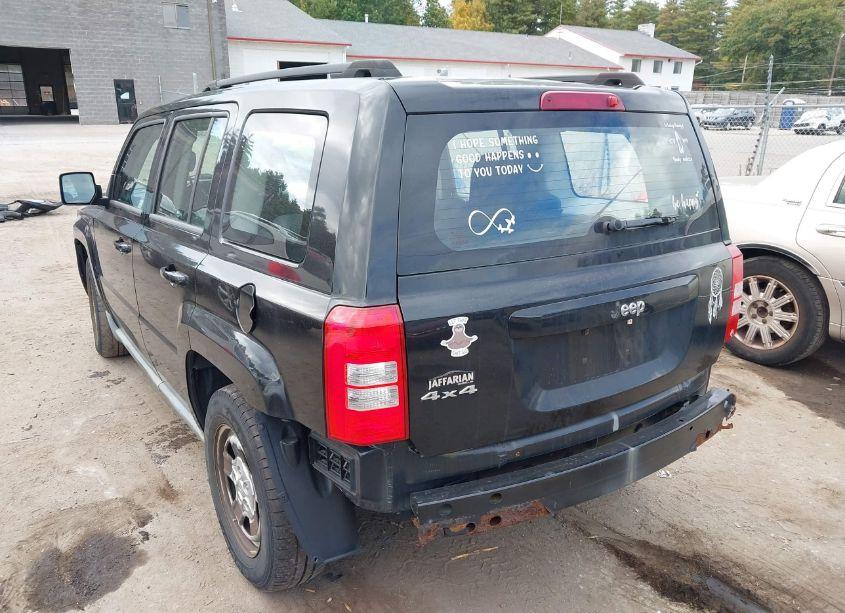 Photo 3 of 2010 Jeep Patriot SPORT (VIN 1J4NF2GB5AD611556)