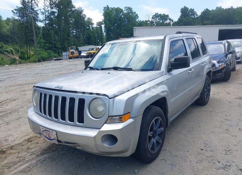 Photo 2 of 2010 Jeep Patriot SPORT (VIN 1J4NF2GB6AD634389)