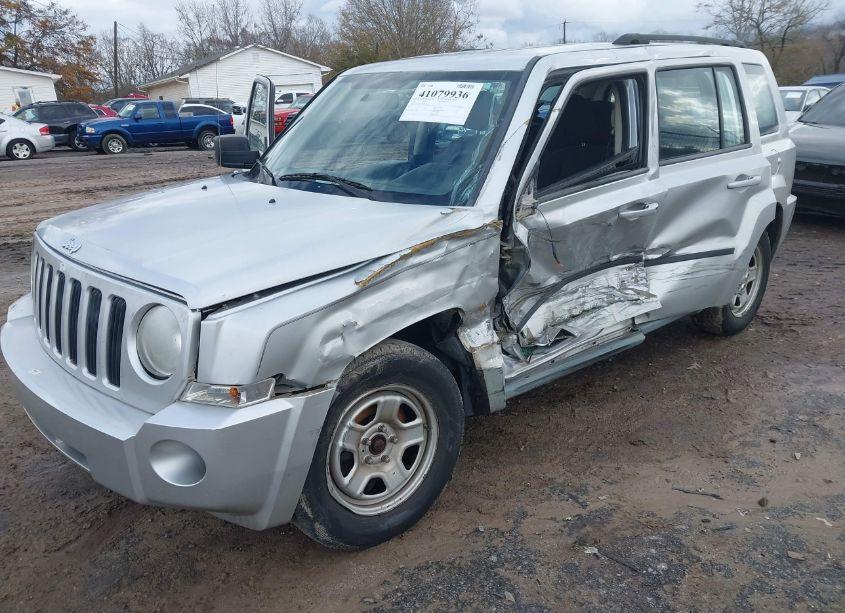 Photo 2 of 2010 Jeep Patriot SPORT (VIN 1J4NF2GB9AD537588)