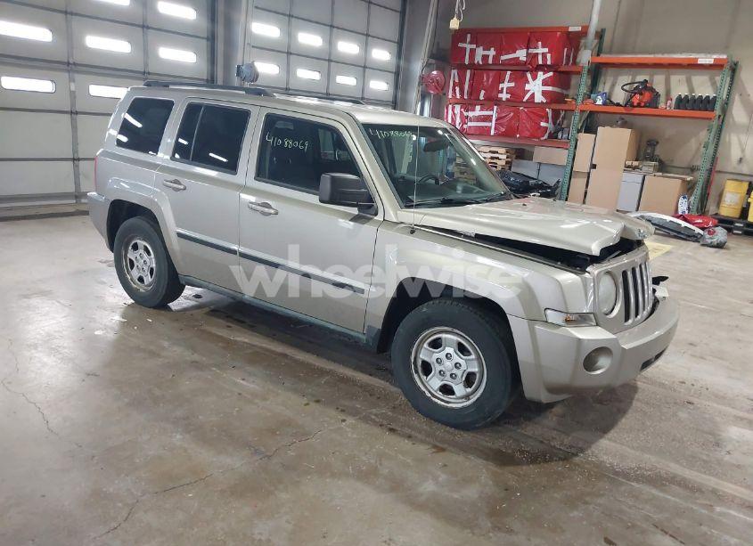 2010 Jeep Patriot SPORT (VIN 1J4NF2GB9AD622009) main photo