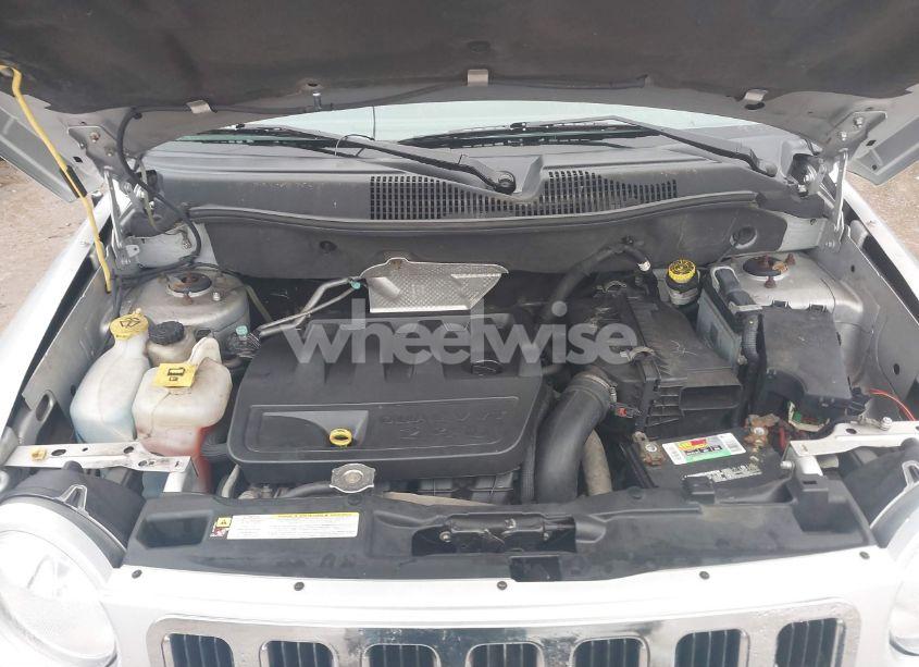 Photo 10 of 2010 Jeep Compass SPORT (VIN 1J4NF4FB2AD644110)