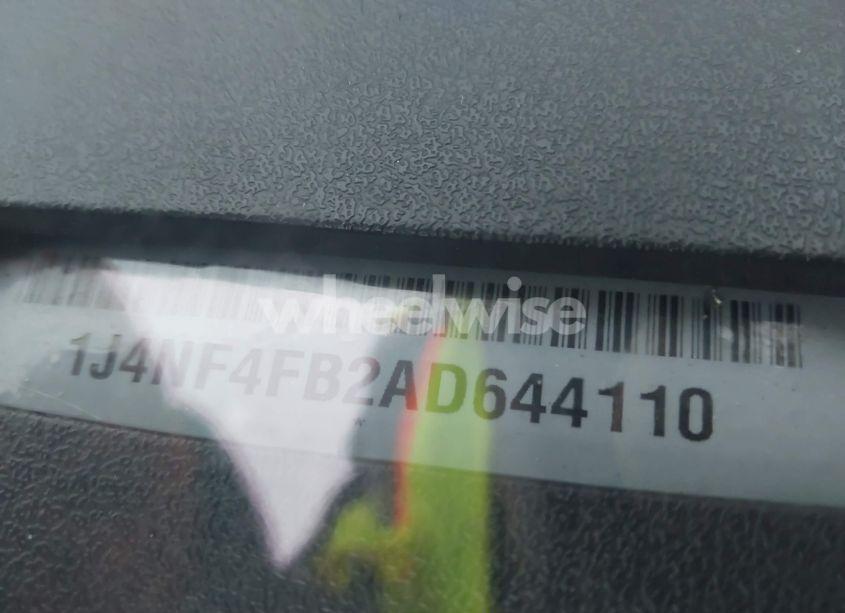 Photo 9 of 2010 Jeep Compass SPORT (VIN 1J4NF4FB2AD644110)