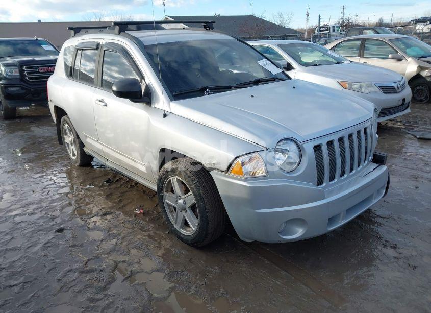 2010 Jeep Compass SPORT (VIN 1J4NF4FB3AD589361) main photo