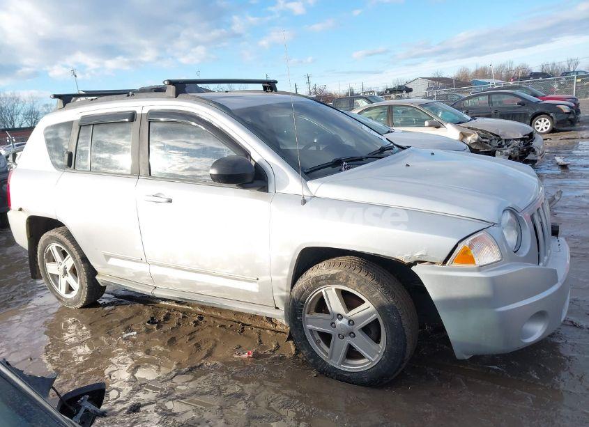 Photo 12 of 2010 Jeep Compass SPORT (VIN 1J4NF4FB3AD589361)