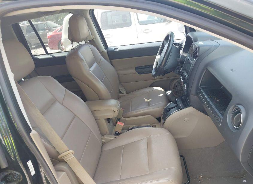 Photo 5 of 2010 Jeep Compass SPORT (VIN 1J4NF4FB8AD581238)