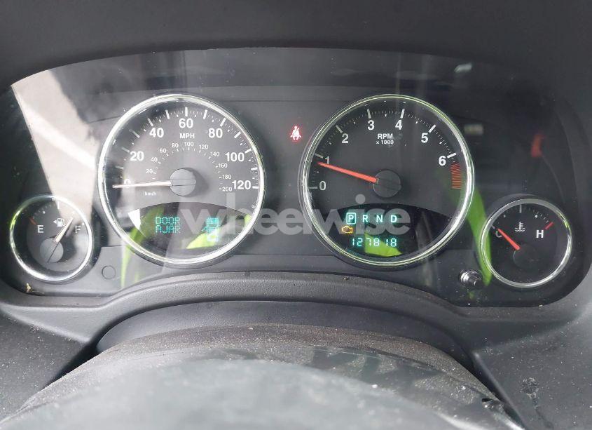 Photo 7 of 2011 Jeep Patriot LATITUDE X (VIN 1J4NF4GB2BD115286)