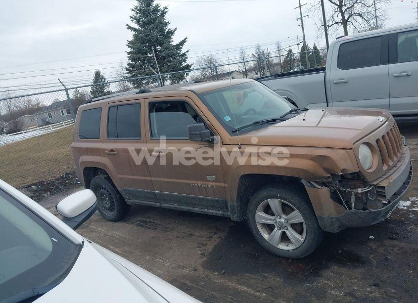 Photo 13 of 2011 Jeep Patriot LATITUDE X (VIN 1J4NF4GB2BD165119)