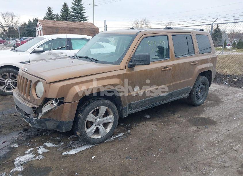 Photo 2 of 2011 Jeep Patriot LATITUDE X (VIN 1J4NF4GB2BD165119)