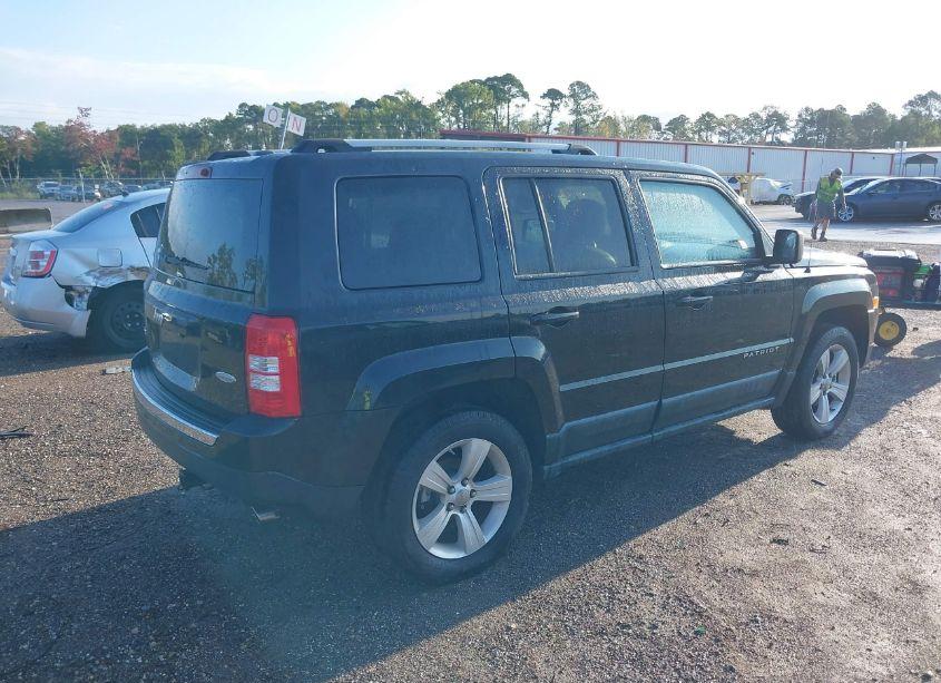 Photo 4 of 2011 Jeep Patriot LATITUDE X (VIN 1J4NF4GB2BD212956)