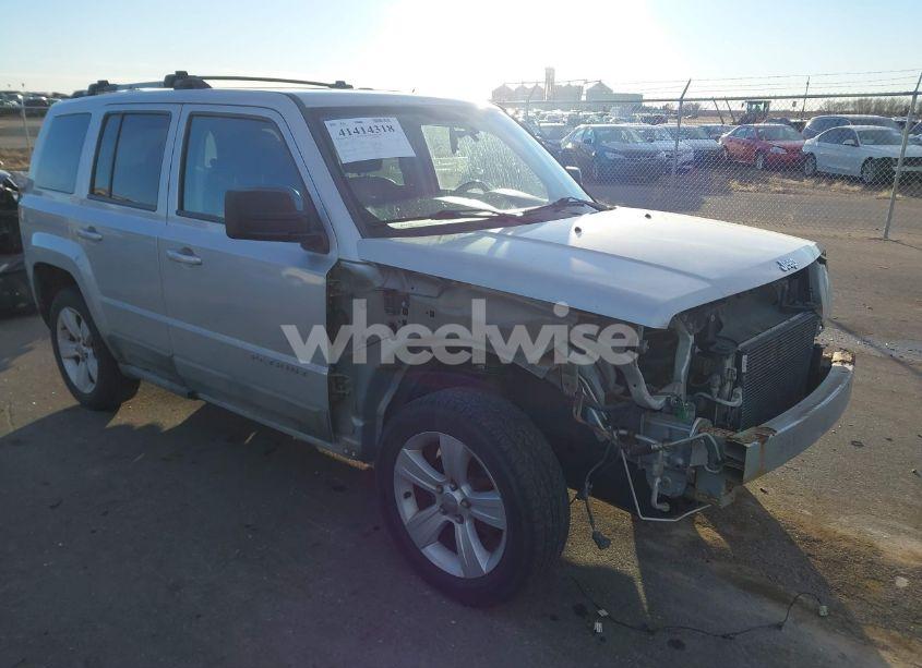 2011 Jeep Patriot LATITUDE X (VIN 1J4NF4GB3BD127639) main photo