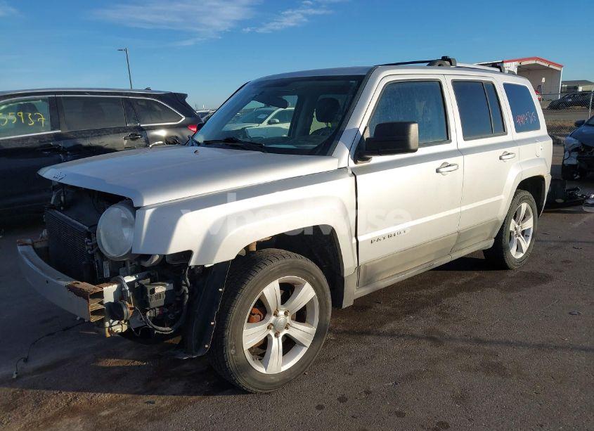Photo 2 of 2011 Jeep Patriot LATITUDE X (VIN 1J4NF4GB3BD127639)