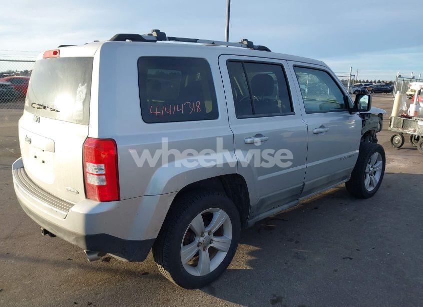 Photo 4 of 2011 Jeep Patriot LATITUDE X (VIN 1J4NF4GB3BD127639)