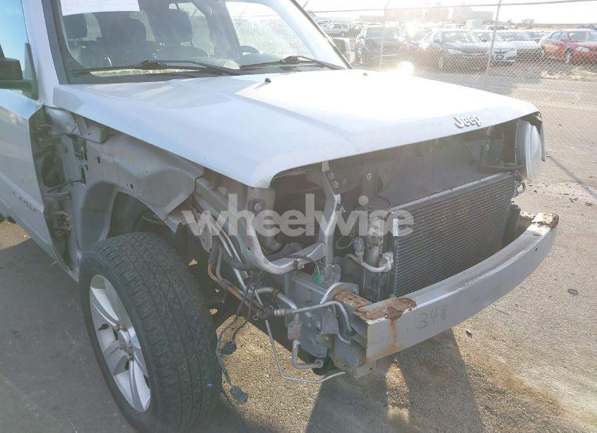 Photo 6 of 2011 Jeep Patriot LATITUDE X (VIN 1J4NF4GB3BD127639)