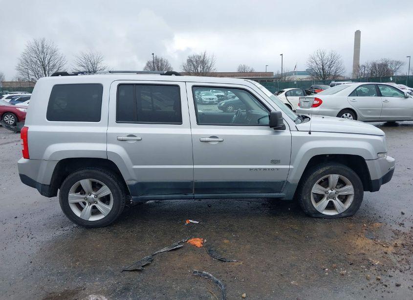 Photo 13 of 2011 Jeep Patriot 70TH ANNIVERSARY (VIN 1J4NF4GB3BD165324)