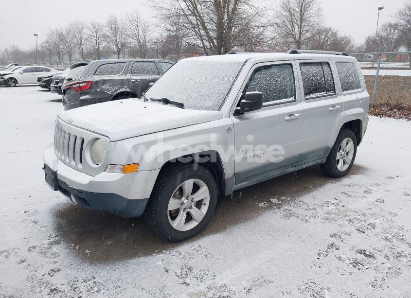 Photo 2 of 2011 Jeep Patriot LATITUDE X (VIN 1J4NF4GB4BD165266)