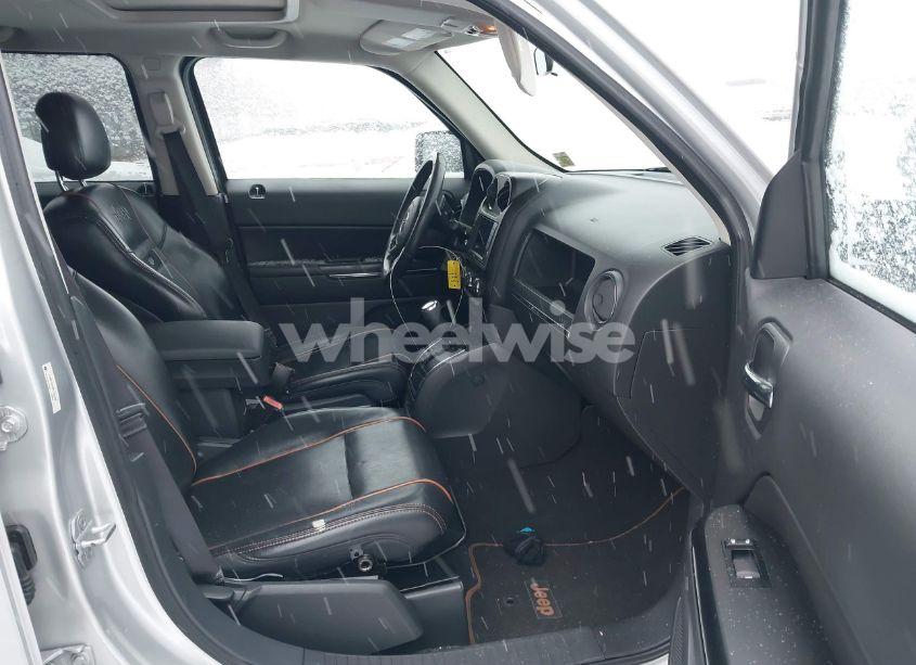 Photo 5 of 2011 Jeep Patriot LATITUDE X (VIN 1J4NF4GB4BD165266)