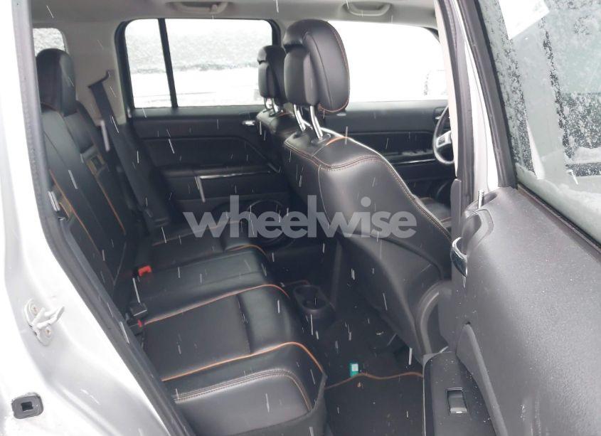 Photo 8 of 2011 Jeep Patriot LATITUDE X (VIN 1J4NF4GB4BD165266)