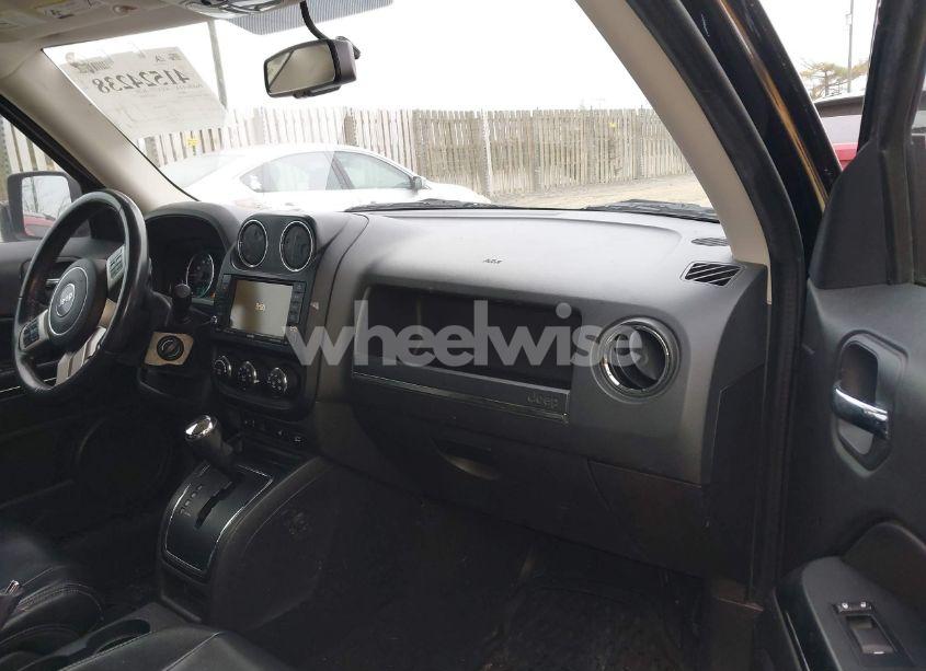 Photo 5 of 2011 Jeep Patriot LATITUDE X (VIN 1J4NF4GB6BD119485)