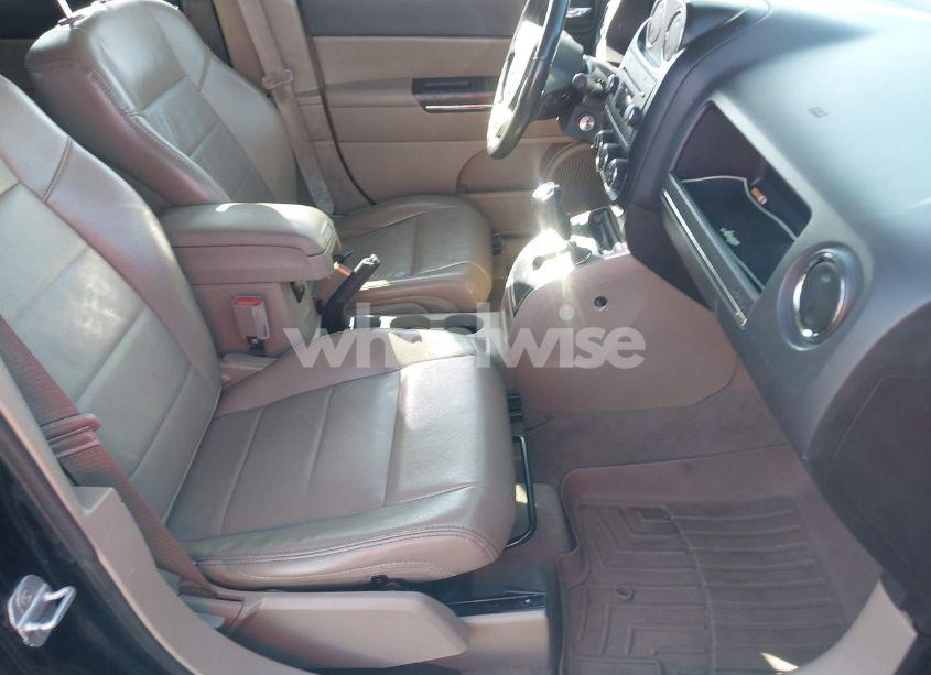 Photo 5 of 2011 Jeep Patriot LATITUDE X (VIN 1J4NF4GB6BD149960)