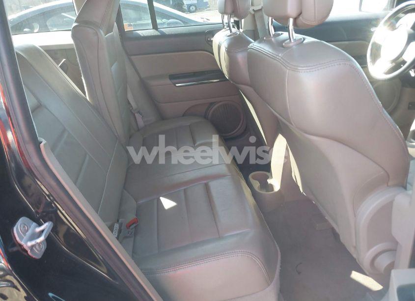 Photo 8 of 2011 Jeep Patriot LATITUDE X (VIN 1J4NF4GB6BD149960)