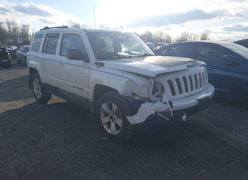 2011 Jeep Patriot LATITUDE X (VIN 1J4NF4GB7BD109130) main photo