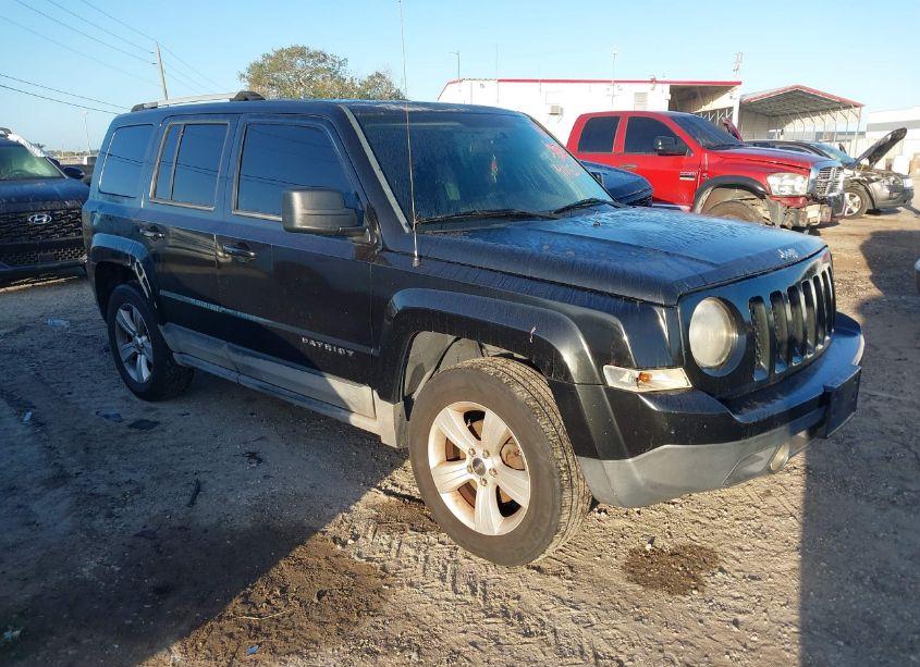 2011 Jeep Patriot LATITUDE X (VIN 1J4NF4GB7BD110391) main photo