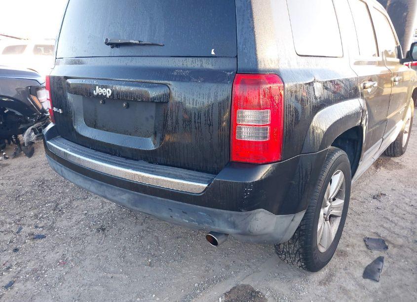 Photo 12 of 2011 Jeep Patriot LATITUDE X (VIN 1J4NF4GB7BD110391)