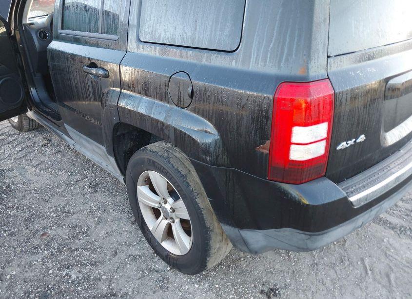 Photo 13 of 2011 Jeep Patriot LATITUDE X (VIN 1J4NF4GB7BD110391)