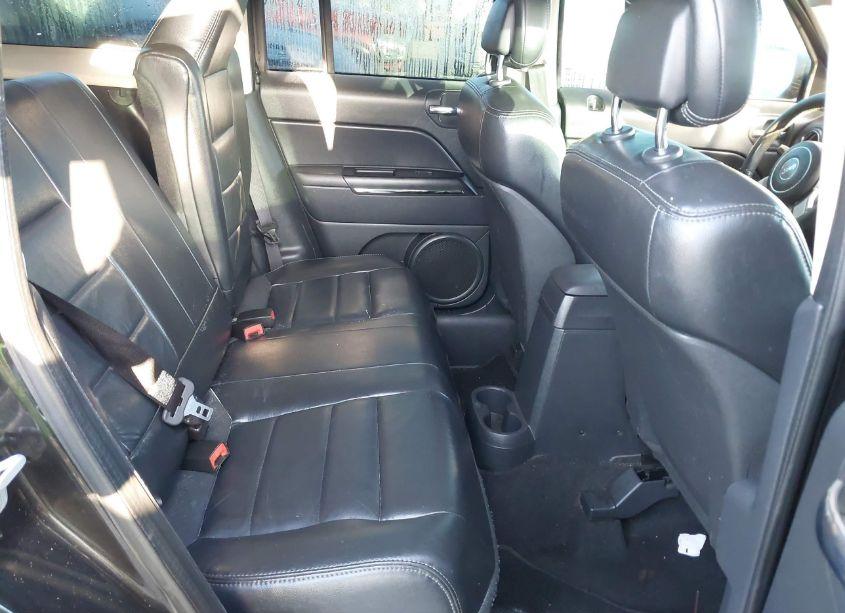 Photo 8 of 2011 Jeep Patriot LATITUDE X (VIN 1J4NF4GB7BD110391)