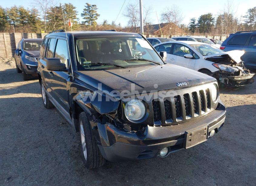 2011 Jeep Patriot LATITUDE X (VIN 1J4NF4GB7BD110410) main photo