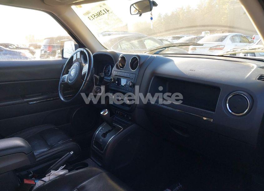 Photo 5 of 2011 Jeep Patriot LATITUDE X (VIN 1J4NF4GB7BD110410)