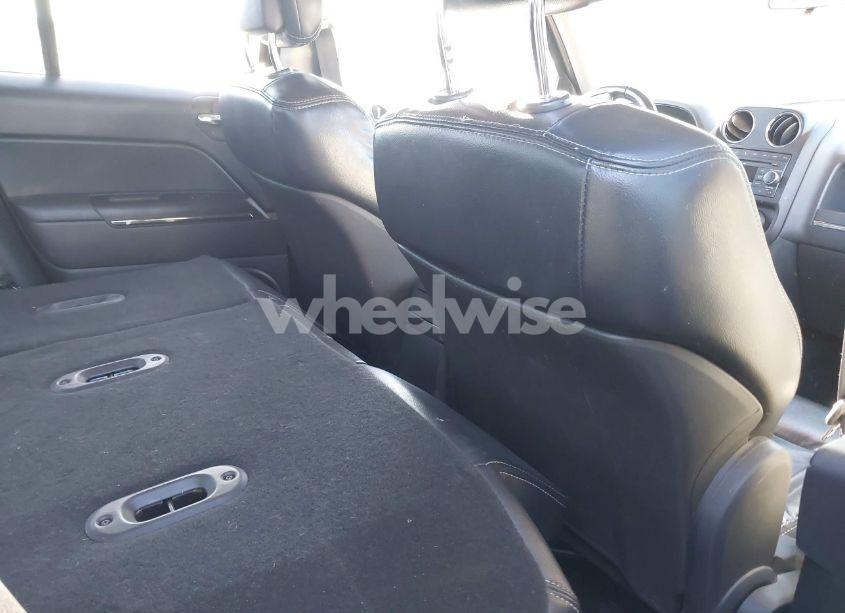 Photo 8 of 2011 Jeep Patriot LATITUDE X (VIN 1J4NF4GB7BD110410)