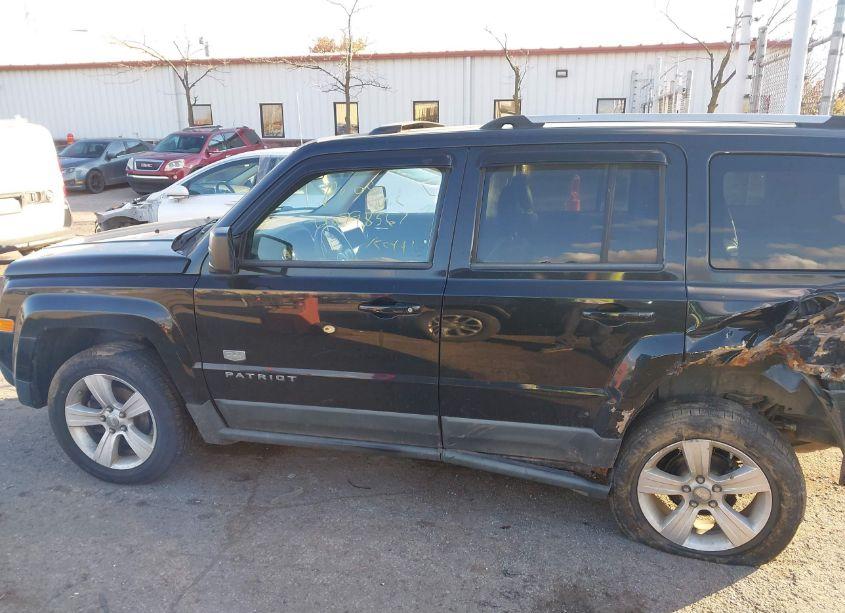 Photo 14 of 2011 Jeep Patriot LATITUDE X (VIN 1J4NF4GB8BD167005)