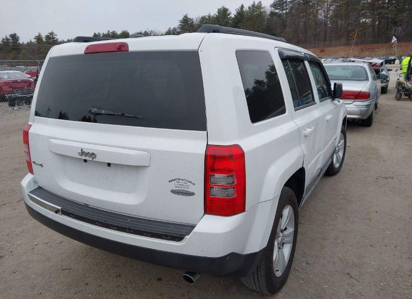 Photo 4 of 2011 Jeep Patriot LATITUDE X (VIN 1J4NF4GB9BD109243)