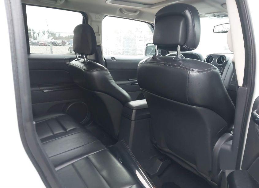 Photo 8 of 2011 Jeep Patriot LATITUDE X (VIN 1J4NF4GB9BD109243)