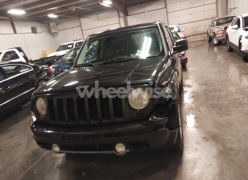 Photo 13 of 2011 Jeep Patriot LATITUDE X (VIN 1J4NF4GBXBD165272)