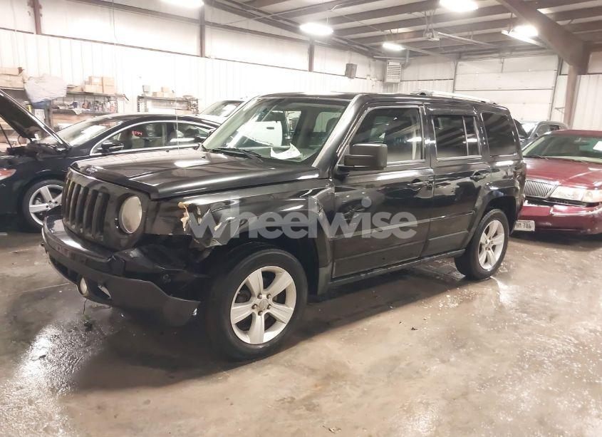 Photo 2 of 2011 Jeep Patriot LATITUDE X (VIN 1J4NF4GBXBD165272)