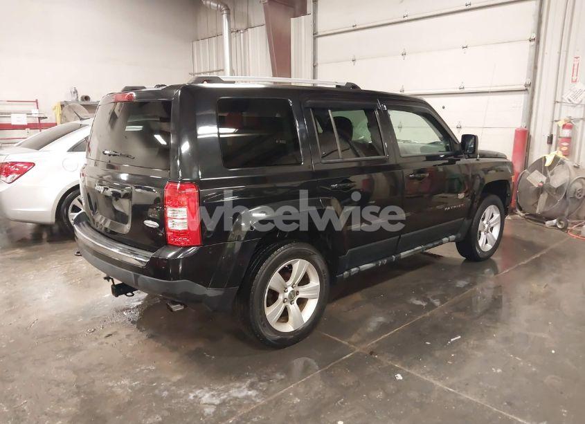 Photo 4 of 2011 Jeep Patriot LATITUDE X (VIN 1J4NF4GBXBD165272)
