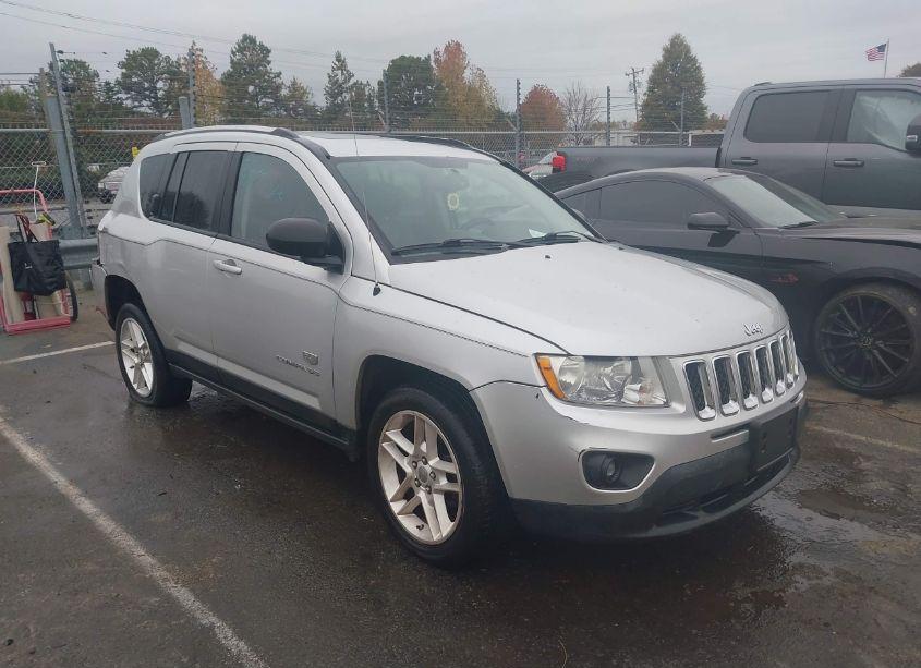 2011 Jeep Compass LIMITED (VIN 1J4NF5FB1BD201423) main photo